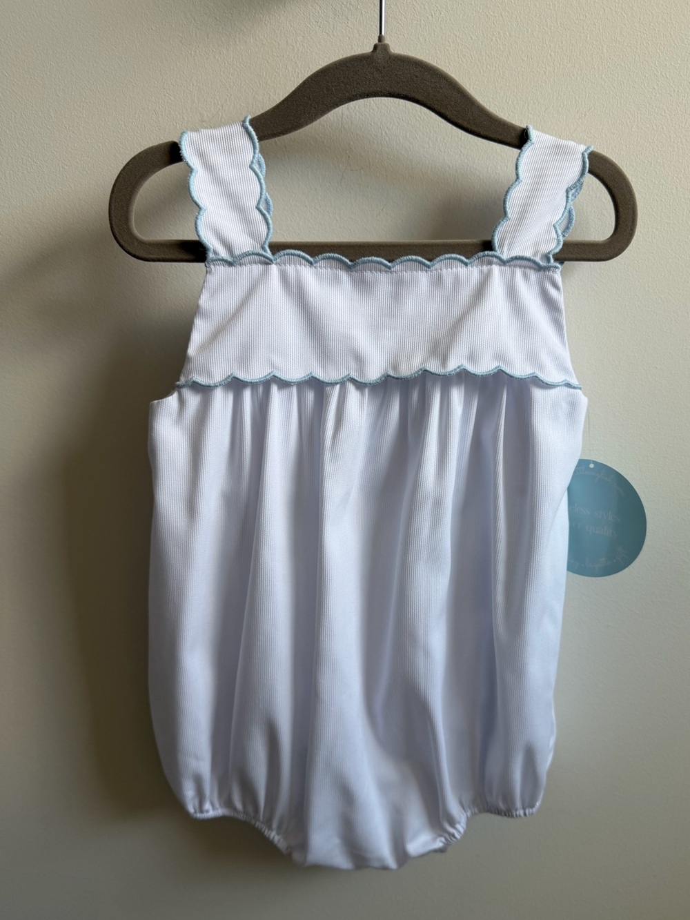 NWT Scalloped Bubble